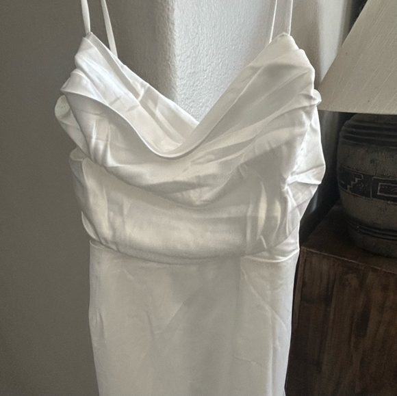 NWT $148 Lulus Lovely Endearment White Satin Sleeveless Backless Maxi Dress - Picture 8 of 10